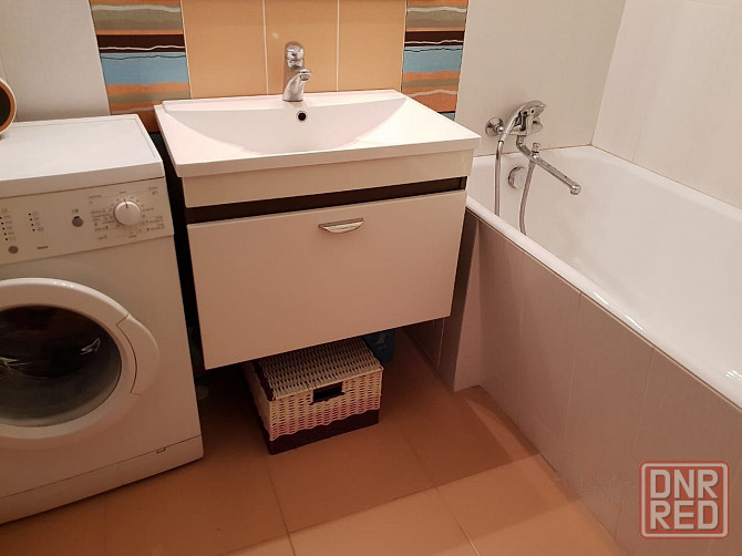 Светлая квартира в Ленинском районе,ориентир Школа 32 Донецк - изображение 1