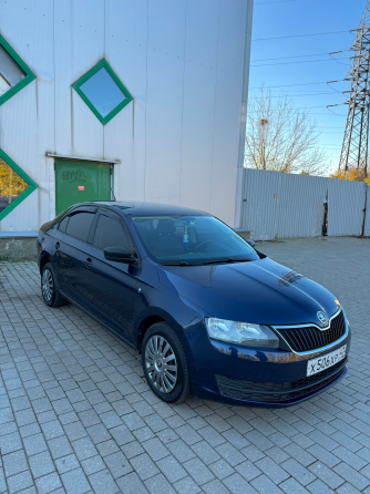 Skoda Rapid 1.6 не такси! Макеевка