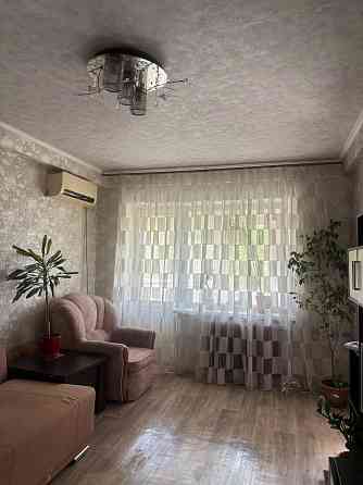 Продаётся 3-х комнатная квартира в Калининском районе города Донецк (универмаг Грузия). Донецк