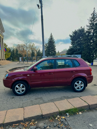 Hyundai Tucson 2.0 Бенз полный привод Макеевка