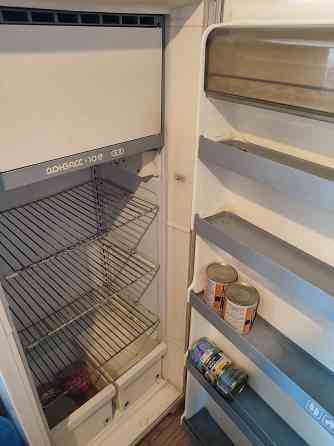 Продам. Холодильник б/у Донецк