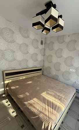 Сдаю двухкомнатную квартиру в Пролетарском районе, находится по ул. Щетинина, возле автостанции. Донецк