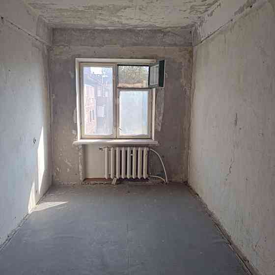 Продам 2-х комнатную квартиру Енакиево