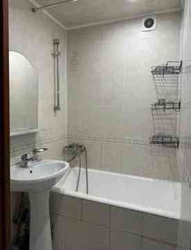 Сдается: трехкомнатная квартира. Этаж: 2/6. Район: Пролетарский Донецк