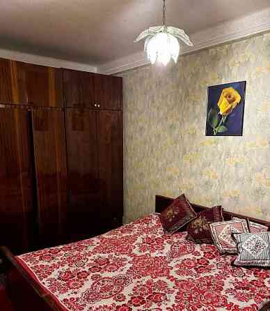 Продам 3к.кв. Кировский р-н. мкр.Бирюзова-2. Ориентир поликлиника 25. Донецк