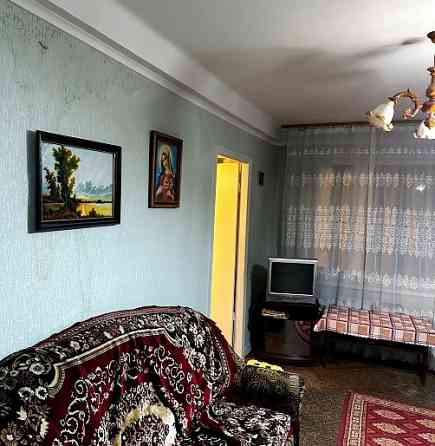 Продам 3к.кв. Кировский р-н. мкр.Бирюзова-2. Ориентир поликлиника 25. Донецк