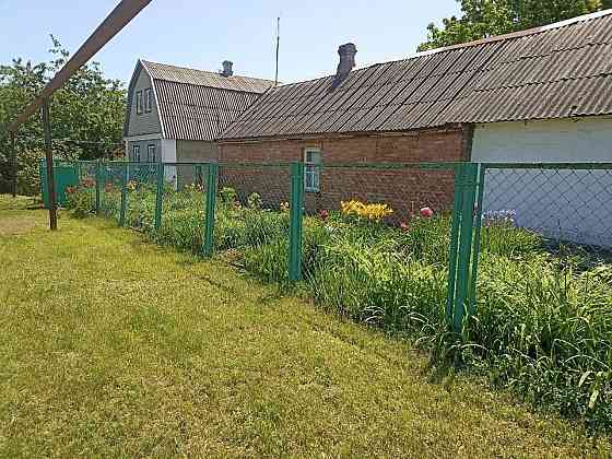 Продам 2-х этажный газифицированный дом с приват. земельным участком в пос. Доля!Документы готовы! Донецк