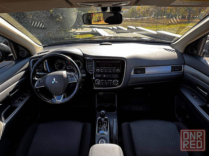 продам семейный автомобиль Mitsubishi Outlander 2015 года выпуска Донецк - изображение 5