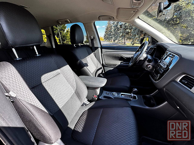 продам семейный автомобиль Mitsubishi Outlander 2015 года выпуска Донецк - изображение 6