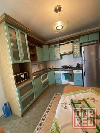 Трехкомнатная квартира Пролетарский район Донецк - изображение 1