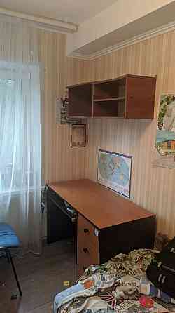 Продам 3-к квартиру Калининский рынок, капремонт. Донецк