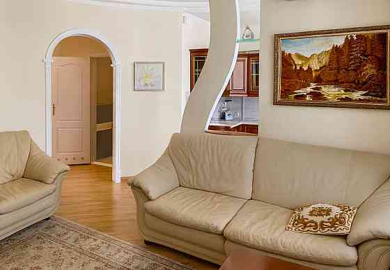 Продажа 4 комнатной квартиры в центре Донецка Донецк