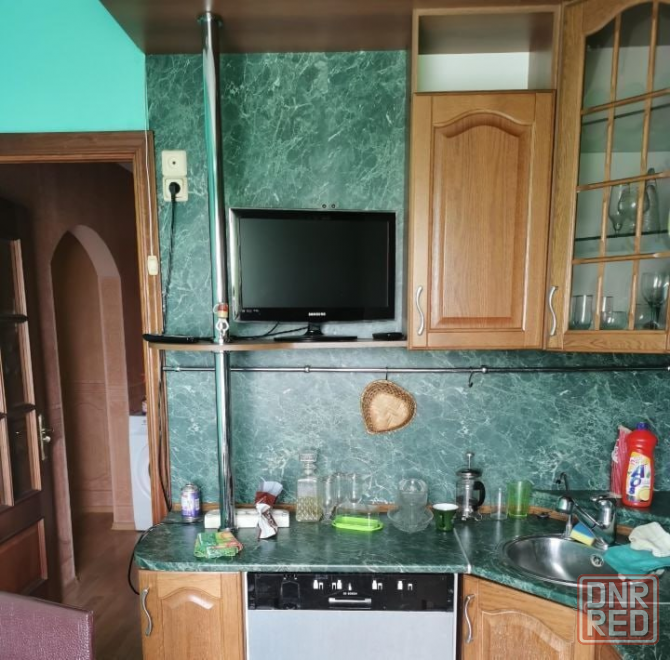 трехкомнатная квартира Донецк - изображение 1