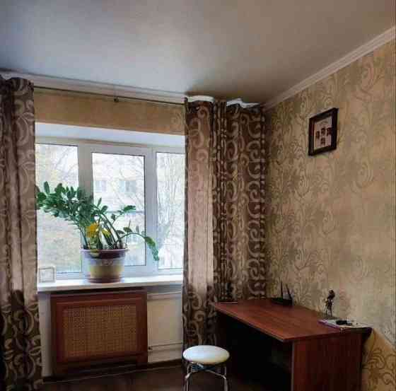 Срочная сдача двухкомнатной квартиры в Калининском районе, 56кв.м, 3 этаж девятиэтажного дома. Донецк