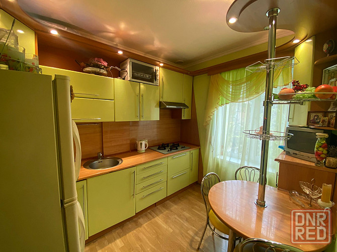 Продам 2х комнатную квартиру в Горняцком районе Макеевка - изображение 1