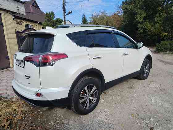 Toyota rav4 2017 Макеевка