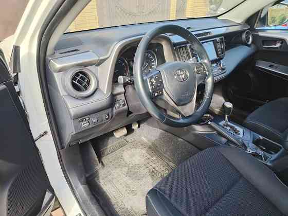 Toyota rav4 2017 Макеевка
