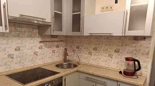 Сдается уютная двушка в Пролетарском районе Донецка напротив Донецк