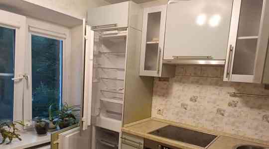 Сдается уютная двушка в Пролетарском районе Донецка напротив Донецк