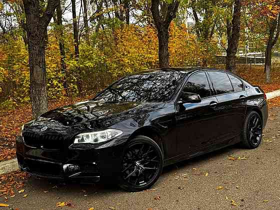 в продаже молодёжный стильный седан BMW 5 серии M-Full в кузове f10 2013 года выпуска Донецк