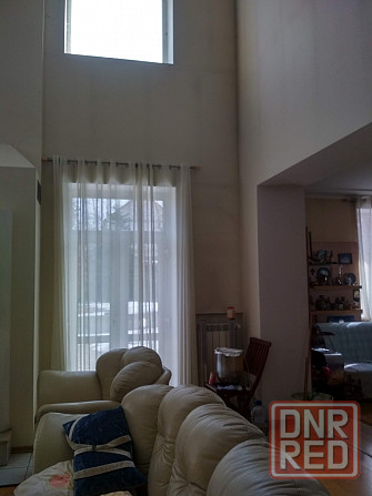 Продам Дом с бассейном в Калининском районе, ул.Фабрициуса. Площадь 350 м². ГосАкт 8.5 соток. Донецк - изображение 2