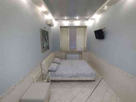 Сдам симпатичную двухкомнатную студию в Калининском районе.квартира сдаётся впервые! Донецк