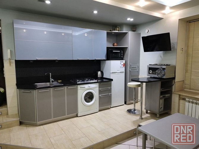 Сдам симпатичную двухкомнатную студию в Калининском районе.квартира сдаётся впервые! Донецк - изображение 1