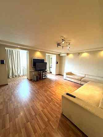 Продажа крупногабаритная 3-ком.кв. 80м2. Центр Донецка. Донецк