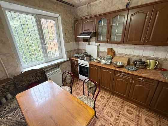 Продам 3 комн. кв., 65 кв.м., 2/9 эт., автономное отопление - Макеевка, мкр. Зелёный Макеевка