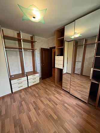 Предлагается на продажу шикарная 5-тикомнатная квартира в Калининском районе по пр-ту Дзержинского! Донецк