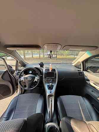 Продам автомобиль Toyota Auris Донецк