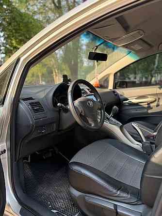 Продам автомобиль Toyota Auris Донецк