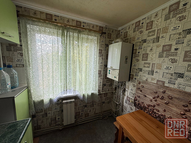 Продам 4-х комн. кв., 61 кв.м., 4/5 эт., автономное отопление - Макеевка, кв-л Гвардейский, Пушка Макеевка - изображение 2