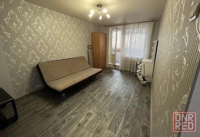 Сдаётся 1-комнатная квартира с евроремонтом в Ленинском районе Донецк - изображение 1