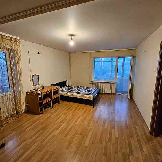 Продажа однокомнатной крупногабаритной квартиры в Калининском районе, улица Нижнеудинская. Донецк