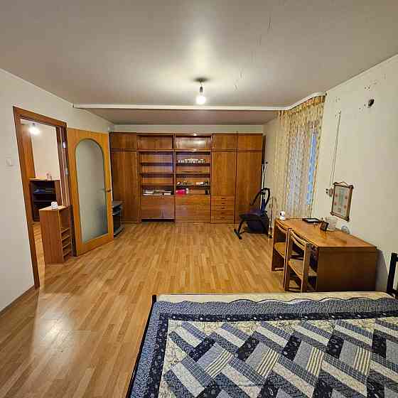 Продажа однокомнатной крупногабаритной квартиры в Калининском районе, улица Нижнеудинская. Донецк