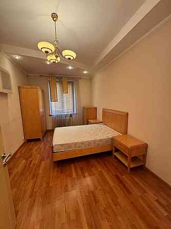 Трехкомнатная квартира на Оперном театре 82 м2 Донецк