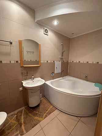 Трехкомнатная квартира на Оперном театре 82 м2 Донецк