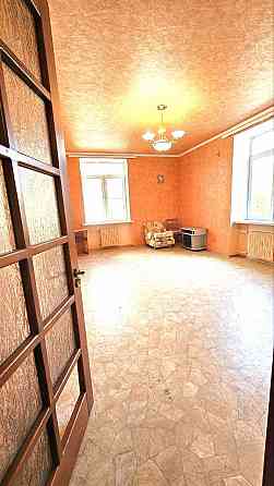Крупногабаритная 4-комнатная квартира, б.Пушкина. Донецк
