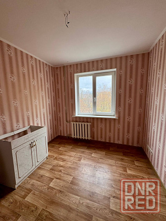 Срочная продажа 3 комн. квартиры, мкр-н Зеленый Макеевка - изображение 5