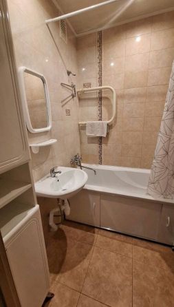 Сдаётся двухкомнатная квартира, только на длительный срок Донецк