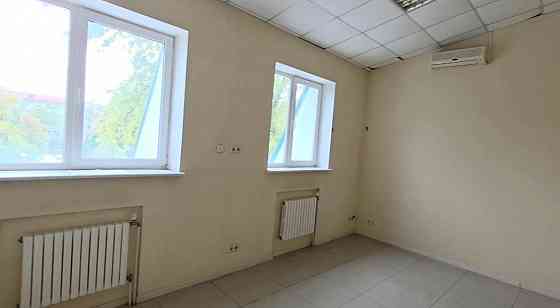 Офисное здание в отличном состоянии, аренда от 80кв и более, Горсад Донецк