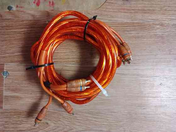 Усилитель Блаупункт + шнуры Макеевка