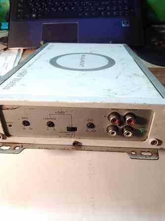 Усилитель Блаупункт + шнуры Макеевка