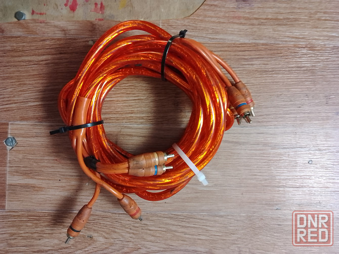 Усилитель Блаупункт + шнуры Макеевка - изображение 2