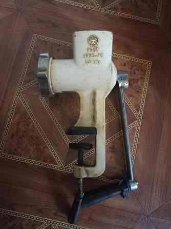 Мясорубка механическая Донецк