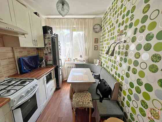 Предлагается на продажу светлая и уютная 2-хкомн. кв в отличном р-не по ул. Нижнекурганская Донецк