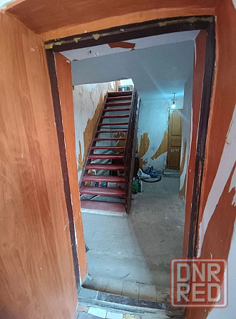 продается дом +гараж на 2 машины в докучаевске на ул победы Докучаевск - изображение 3