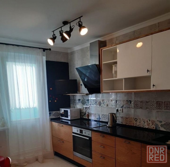 Сдам 2-комнатную квартиру в Ворошиловском районе, Гурова. Донецк - изображение 2