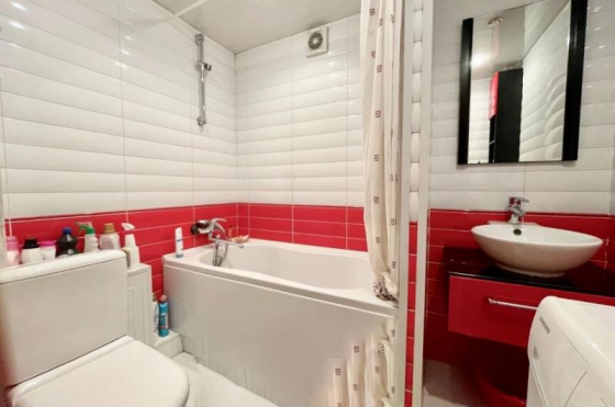 3 комнатная Набережная, 3 этаж Донецк